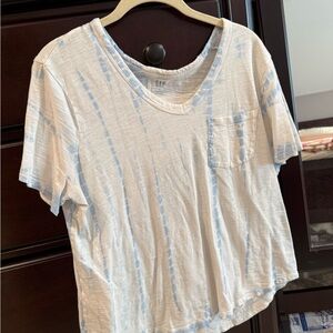 GAP Cream Tee with Light Blue Tie-Dye Stripes